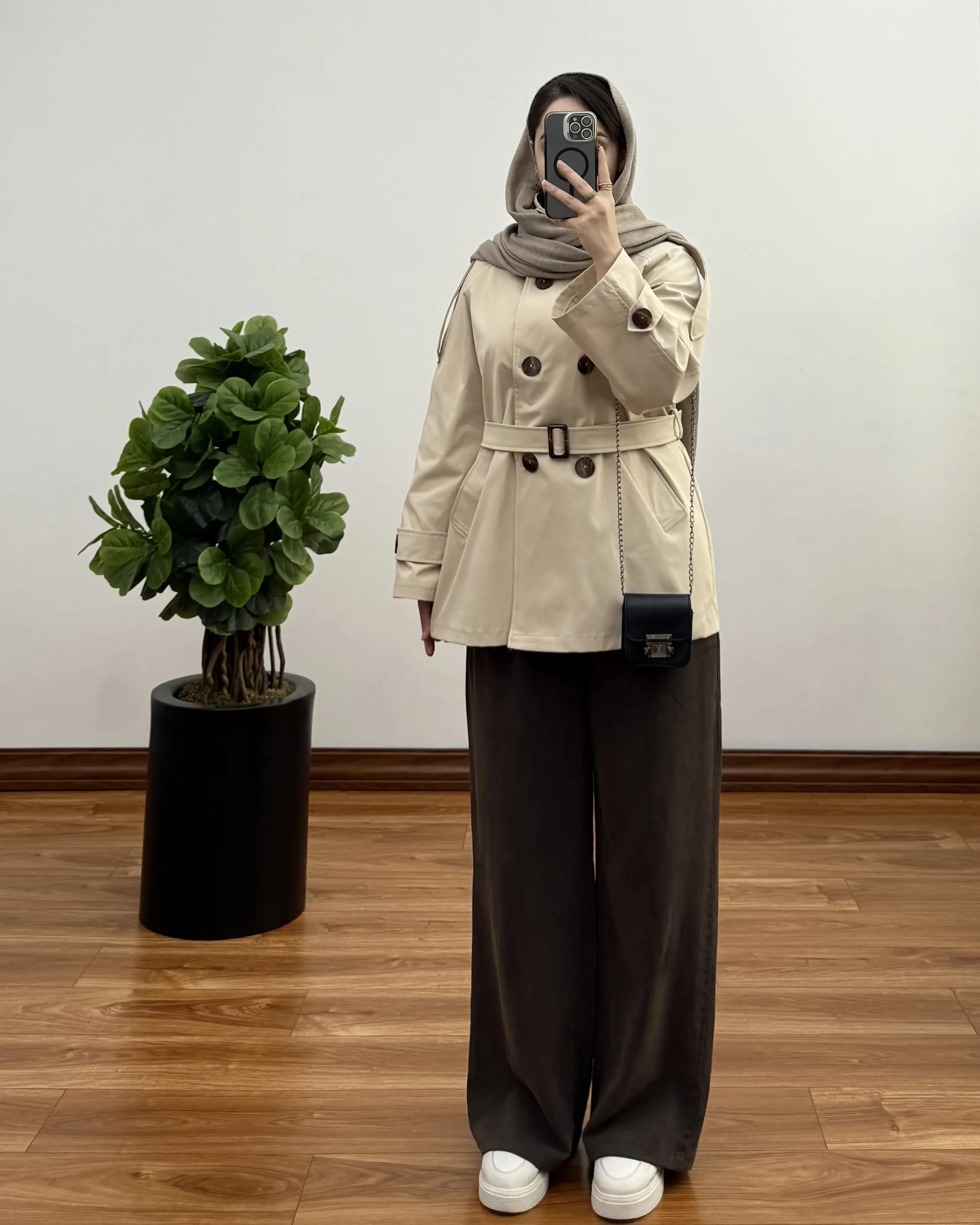 ترنچ کت برشکا